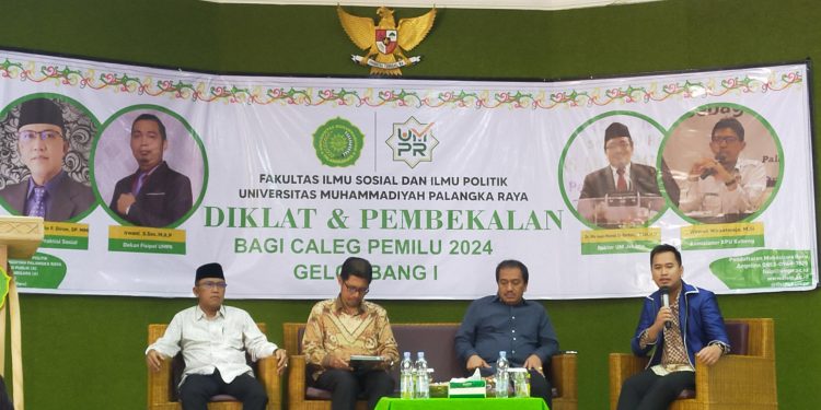 Fisipol UMPR Gandeng KPU Bekali Bacaleg 2024