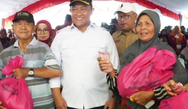 Berbagi Tugas dalam Harmoni, Gubernur Sugianto Buka Pasar Penyeimbang di Jabiren, Wagub Edy di Stadion HM. Sanusi Kab. Pulpis