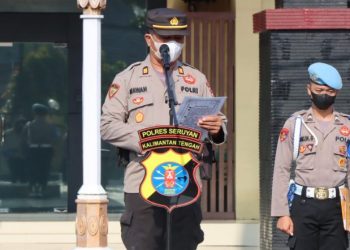 Pimpin Apel Pagi, Ini Yang Disampaikan Kabag SDM Polres Seruyan
