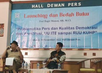 Bagir Manan Luncurkan Buku Problematika Pers dan Kualitas Demokrasi