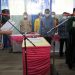 Eddy Raya Samsuri Lantik PAW Kades Kalanis