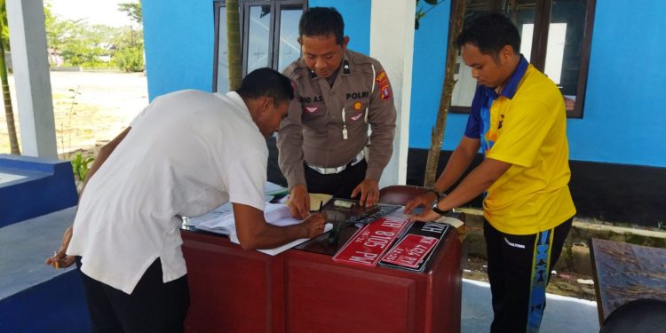 Kasat Lantas Polres Seruyan Berikan Arahan Agar Berikan Pelayanan Prima