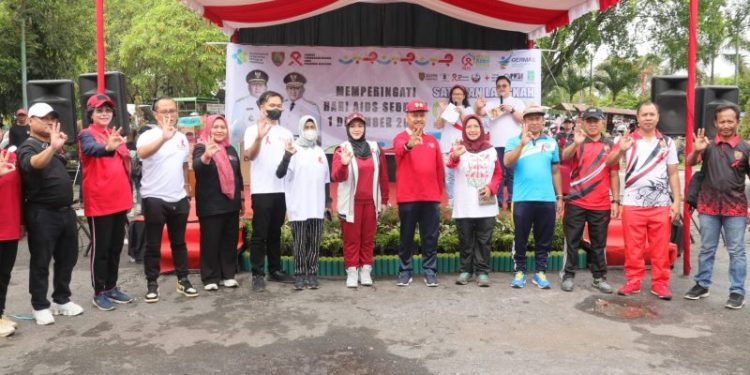 Senam Bersama dalam Rangka Peringatan Hari AIDS Sedunia Prov. Kalteng Tahun 2022