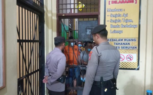 Pastikan Aman dan Tertib, Anggota Piket Jaga Tahanan Laksanakan Cek  Rutan