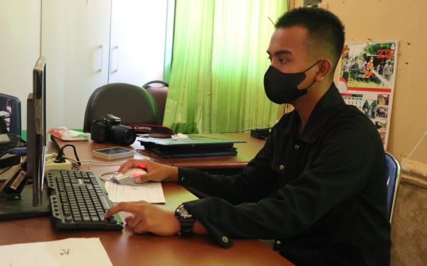 Bijak Bermedia Sosial, Humas Polres Seruyan Bahas Ini di Medol