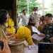 Wali Kota Palangka Raya Tinjau Operasi Pasar Murah di Kelurahan Tanjung Pinang