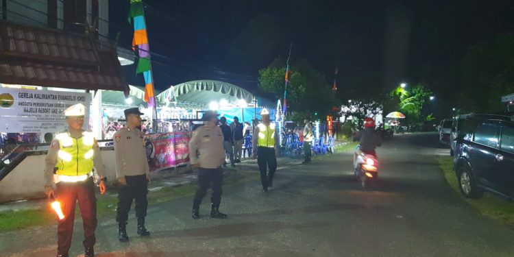 Amankan Rangkaian Ibadah Natal, Polres Seruyan Datangi Gereja Imanuel