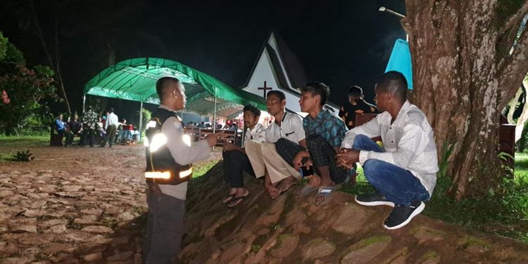 Personil Polsek Hanau Berikan Edukasi Kamtibmas kepada Masyarakat