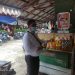 Pastikan Stok Minyak Goreng Aman, Polsek Serhil Cek Stok dan Harga