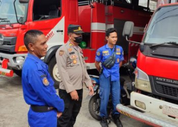 Personil Polres Seruyan Sambangi Piket Siaga Dinas Pemadam Kebakaran