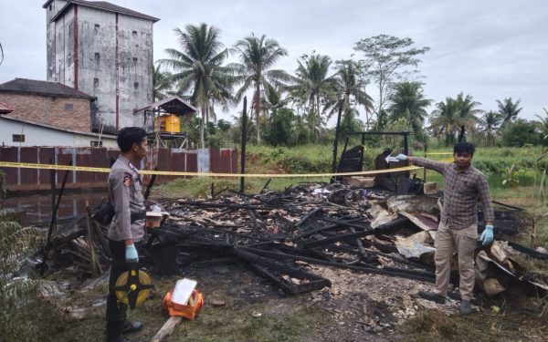 Quick Respone Time, Satreskrim Polres Seruyan Olah TKP Kebakaran