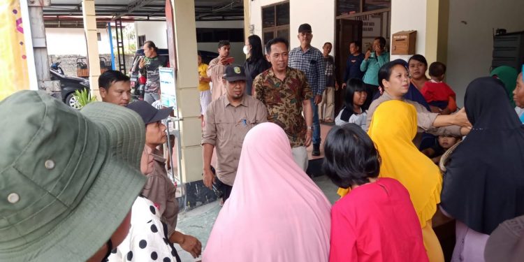 Sebanyak 200 Paket Sembako dan 200 Tabung Gas Untuk Warga Tangkiling