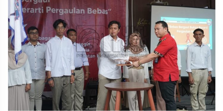 Duta Genre Kalteng Wadah Informasi, Pendidikan, Konseling dan Pelayanan Kehidupan Berkeluarga Bagi Remaja