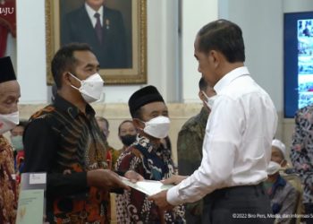 Presiden Jokowi : Konflik Tanah Antar Warga Bisa Berdampak Buruk, Berantas Mafia Tanah dan Jangan Beri Ampun