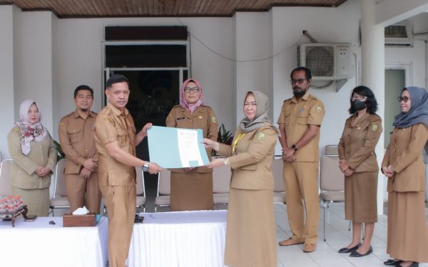 Sekda Kota Palangka Raya Hadiri Sertijab Kepala Dinas Kominfo yang Baru