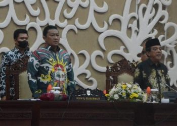 Wagub Hadiri Rapat Paripurna di DPRD Kalteng