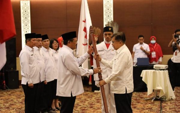 Jusuf Kalla Lantik Nuryakin Sebagai Ketua PMI Prov. Kalteng Peiode 2022-2027