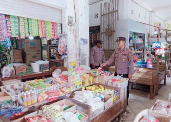 Tingkatkan Kedekatan Dengan Masyarakat, Polsek Seruyan Hilir Patroli Pasar