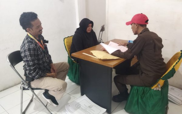 Satresnarkoba Polres Seruyan Limpahkan Tersangka dan Barang Bukti ke Kejaksaan