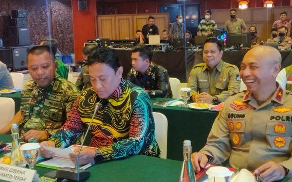 Hadiri Rakorsus Tingkat Menteri, Wagub Edy Pratowo Laporkan Langkah Antisipatif Kalteng Hadapi Karhutla