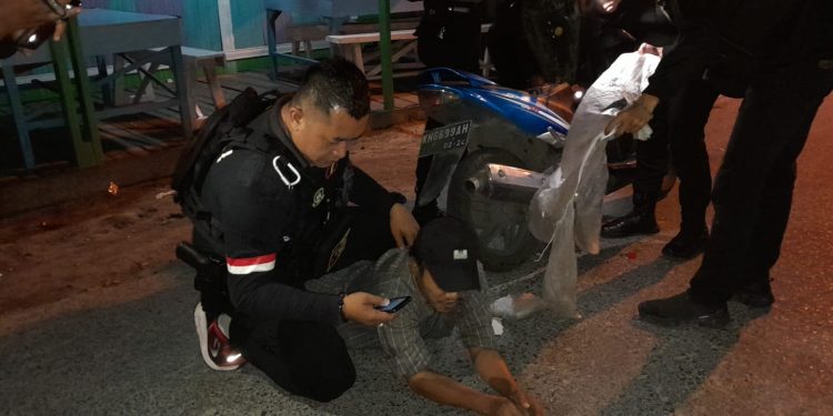 Nyaris Tabrak Polisi, Seorang Pria Ternyata Bawa Satu Paket Sabu