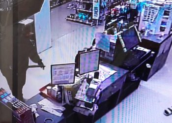 Karyawan Alfamart Ditodong Perampok Pakai Parang Uang Rp1,3 Juta Raib