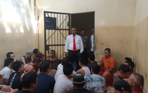 Kasat Tahti Polres Seruyan Sosialisasikan Aplikasi Besuk Tahanan Online “Seryan Sukon”