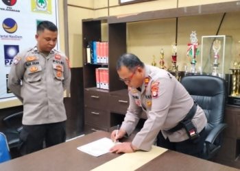 Personil Sat Binmas Polres Seruyan Teken Pakta Integritas