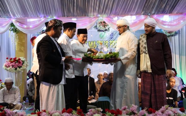 Wagub Hadiri Milad ke-5 Majelis Pencinta Sholawat se-Kecamatan Maliku dan Pandih Batu