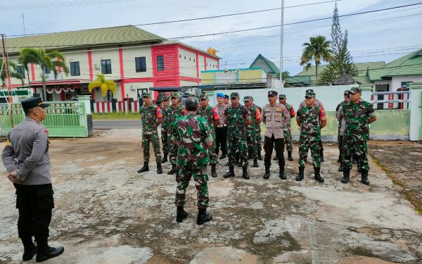 Tingkatkan Sinergitas, TNI-Polri Apel Gabungan di Koramil 1015/Kuala Pembuang