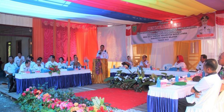 Pemkab Barsel Melaksanakan Musrenbangdes di Desa Hulu Tampang