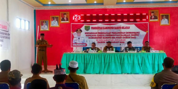 Musrenbang di Desa Tampijak Dalam Rangka Fasilitasi dan Sinkronisasi Program Kerja Pemerintah Desa dan Kecamatan