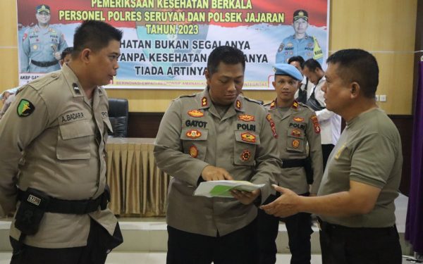 Kapolres Seruyan Cek Pemeriksaan Kesehatan Personel dan Polsek Jajaran