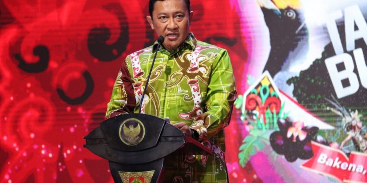 Wagub Edy Pratowo Tutup Secara Resmi Festival Tambun Bungai Tahun 2023