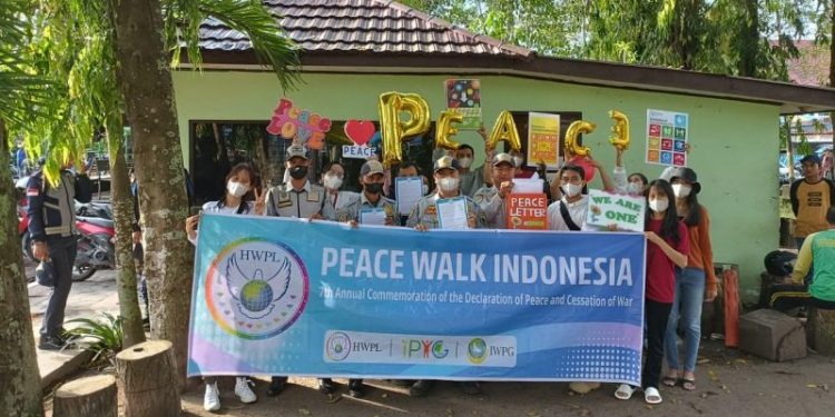 Peringati DPCW ke-7, HWPL Gelar Pecae Walk di Palangka Raya