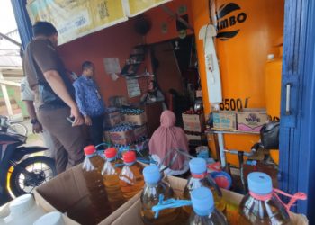Sat Intelkam Polres Seruyan dan Instansi Terkait Sidak Pasar Jelang Ramadhan