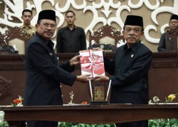 Rapat Paripurna ke-8, Sekda Nuryakin Sampaikan Pidato LKPJ Gubernur Akhir Tahun Anggaran 2022