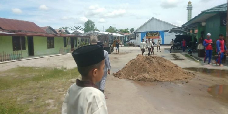 Santri Dukung Ganjar Kalteng Bawa Bantuan Khusus untuk Ponpes Al Huda