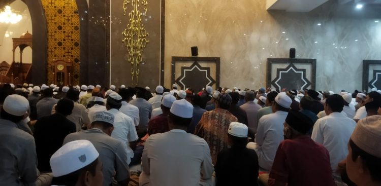 Salat Tarawih Perdana, Masjid Kubah Kecubung Dipenuhi Jemaah
