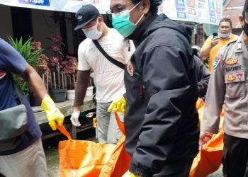 Tiga Hari Tak Terlihat, Tukang Ojek Tewas Membusuk di Rumah