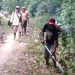 Pemdes Desa Baruang Gotong-royong Bersihkan Jalan Penghubung ke Kabupaten