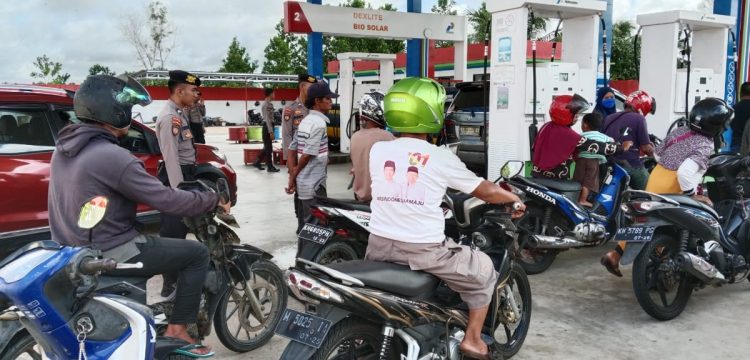 Cegah Kriminalitas, Personil Polres Seruyan Laksanakan Patroli di SPBU