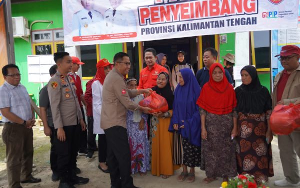 Asisten Ekbang Leonard S. Ampung Harapkan Dapat Ringankan Beban Masyarakat Jelang Idul Fitri