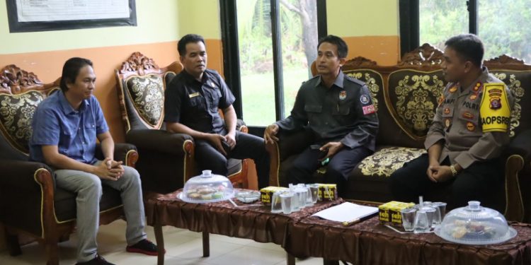 Jalin Silaturahmi dan Kebersamaan, Kapolres Seruyan Kunjungi KPU