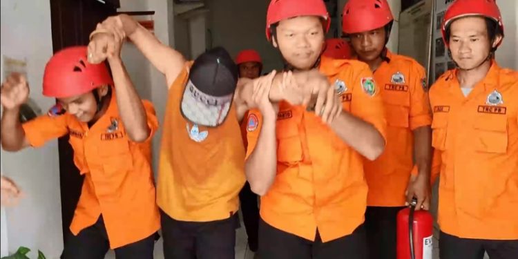 Peringati Hari Kesiapsiagaan Bencana, BPBPK Prov. Kalteng Gelar Simulasi Kebakaran