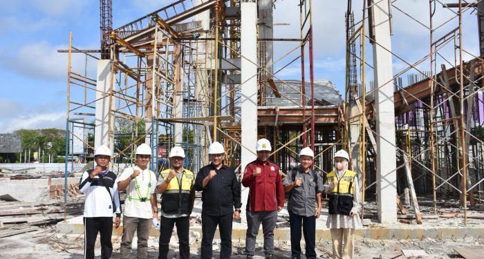 Wagub Edy Pratowo Tinjau Progres Pemugaran Bundaran Besar dan Bundaran Mahir Mahar