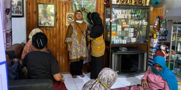 Mak Ganjar Kalteng Adakan Posyandu Lansia di Palangka Raya