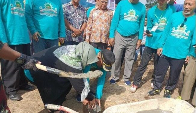 Wabup Mura Letak Batu Pertama Pembangunan Masjid Muhammadiyah Samirhan Hamzah