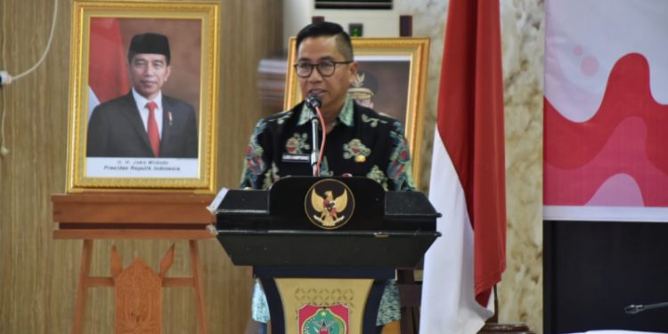 Asisten Ekbang Leonard S. Ampung Harapkan Permasalahan Pembangunan Sanitasi Permukiman di Kalteng Bisa Segera Teratasi