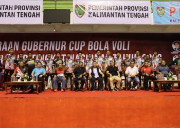 Gubernur Sugianto Sabran Berikan Motivasi Peserta Kejurnas Bola Voli